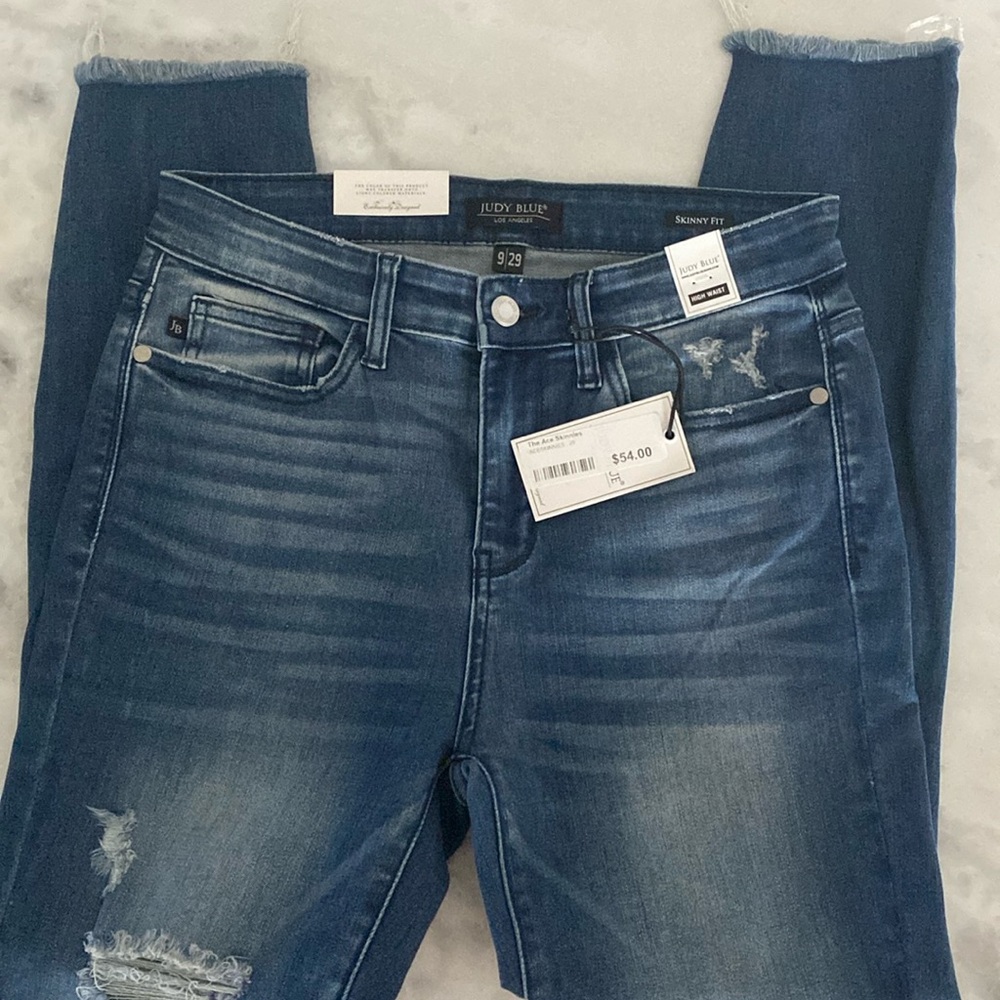 Judy Blue The Ace Skinnies